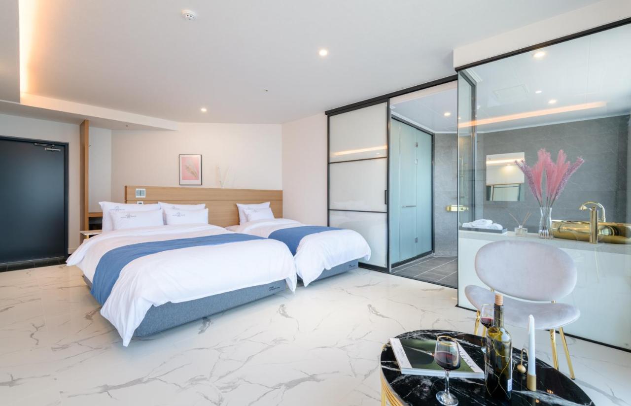 Hotel Mer Bleue Чеджудо Экстерьер фото